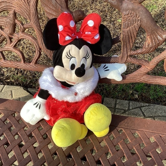 Build A Bear Minnie Mouse 19.5” Tall Comes With Red Party Dress - Picture 5 of 9